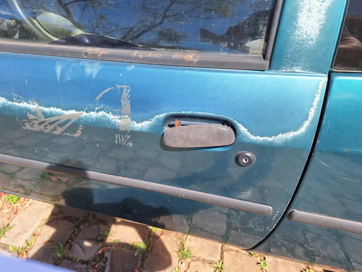 LOTE 001 - FORD/KA GL, ano 2000, placas DCK 8787,